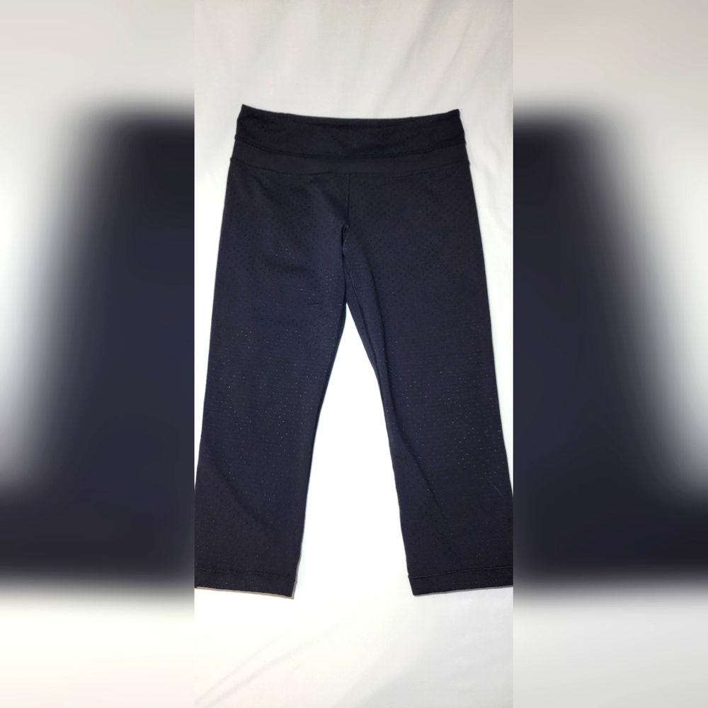 Lululemon Cropped Black Pants Size 6